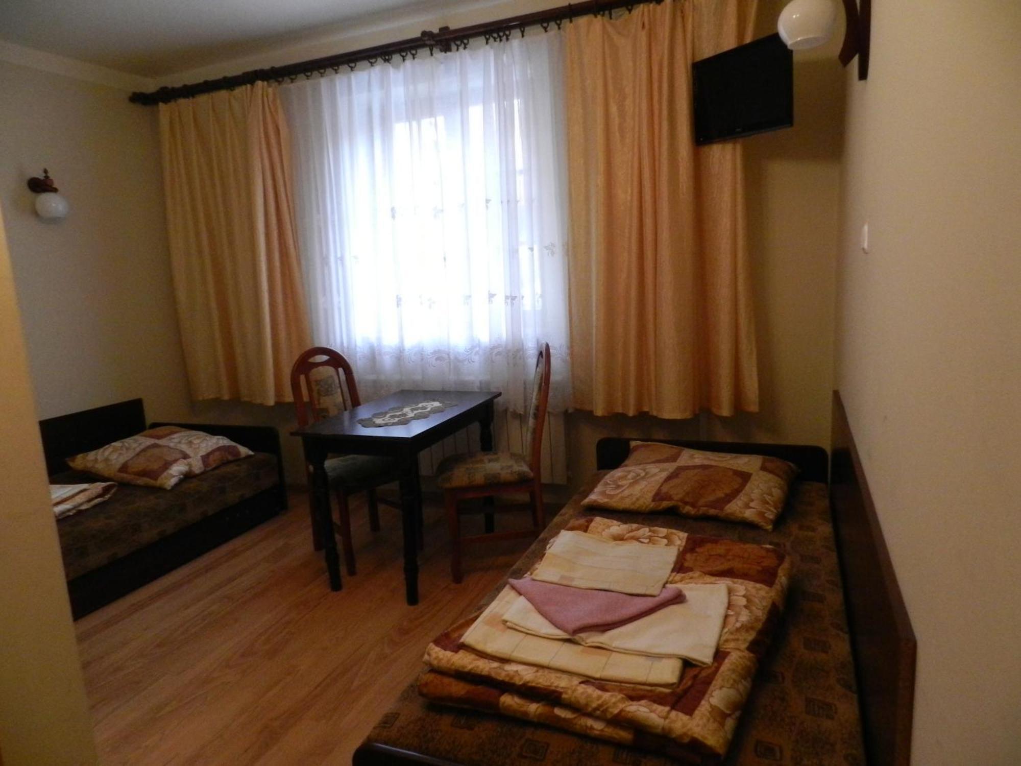 Dom Pielgrzyma Hotell Kalwaria Zebrzydowska Rum bild